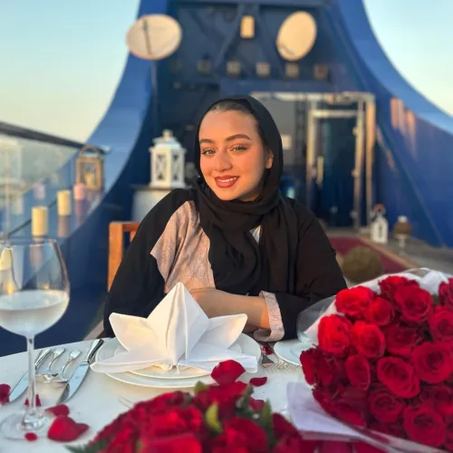 Hire Hasna Dakhil, an artist and beauty influencer with 32.2K Instagram followers and 13.7K TikTok followers