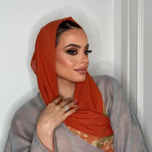 Hire Lama Najjar, an actor and comedy influencer with 102K Instagram followers