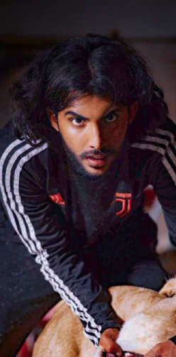 Hire Hassan Alghamdi, an animals, gaming, and podcasting influencer with 1-2 million average Snapchat views
