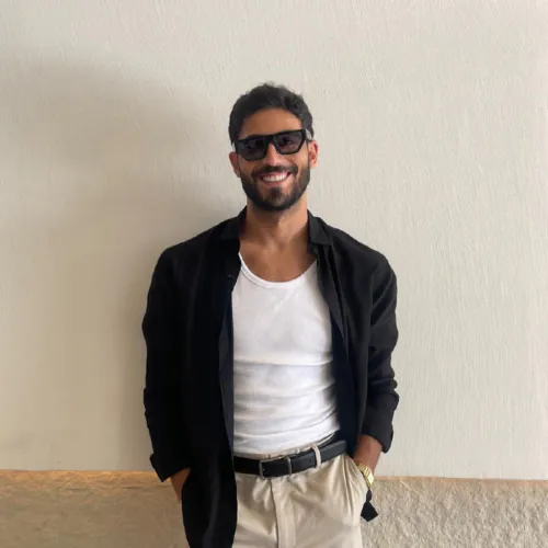 influencer marketing and an influencer living her lifestyle. Lifestyle influencers. influencers helping brands tell their stories